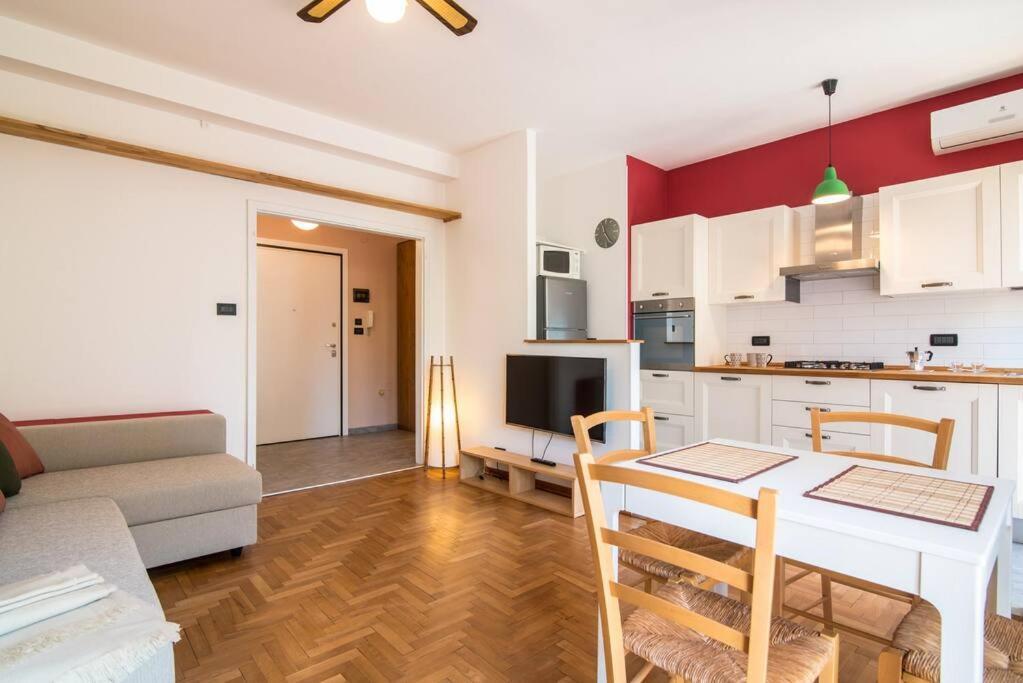 Enjoy Home - Bilocale Sulle Riviere A Due Passi Dalla Specola Padova Dış mekan fotoğraf